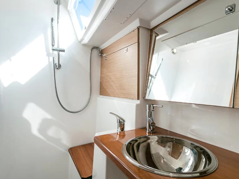 Sailboat rental with or without captain Dufour Olbia