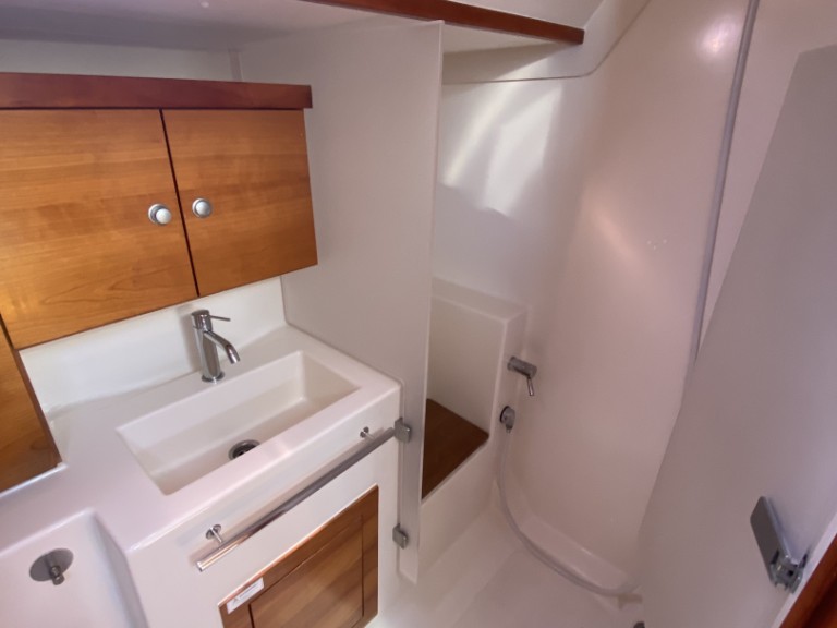 Hanse Hanse 430e charter bareboat or captained in  Pula