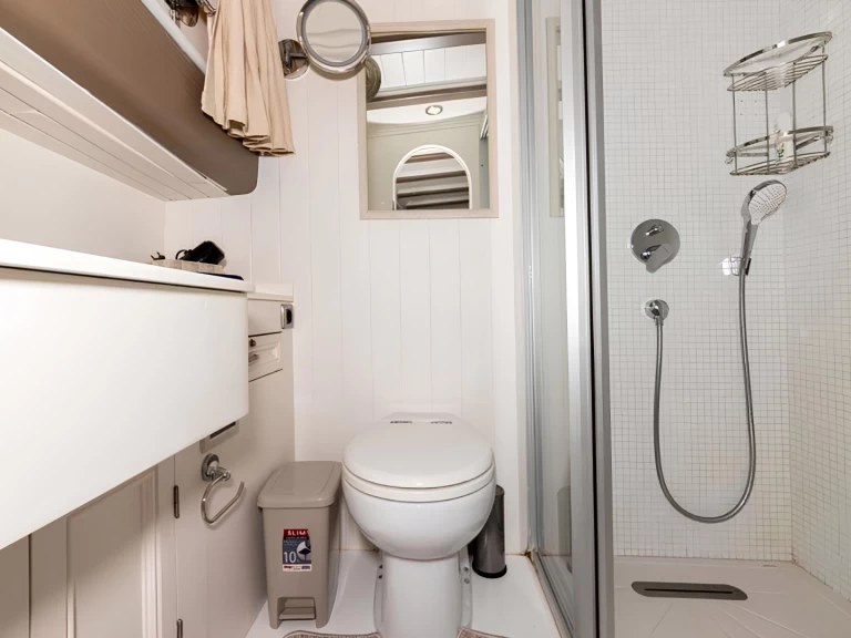 Bareboat Rental Sailboat  with a boat licence