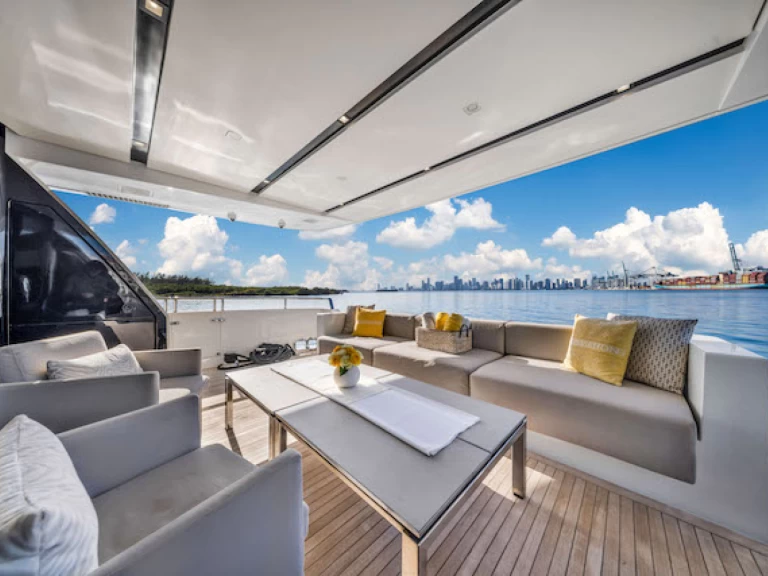 Boat rental San Lorenzo SL97 in Miami on Samboat