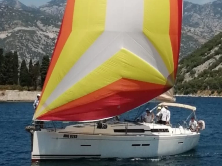 Sailboat for rent Tivat at the best price