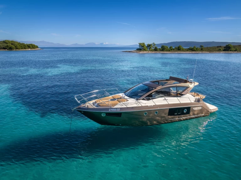 Yacht charter Split cheap M 44 Hard Top