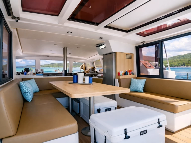 Bali Manta Ray 41 FT charter bareboat or captained in  Flamingo