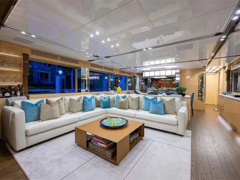 Yacht charter Fort Lauderdale cheap TROPA