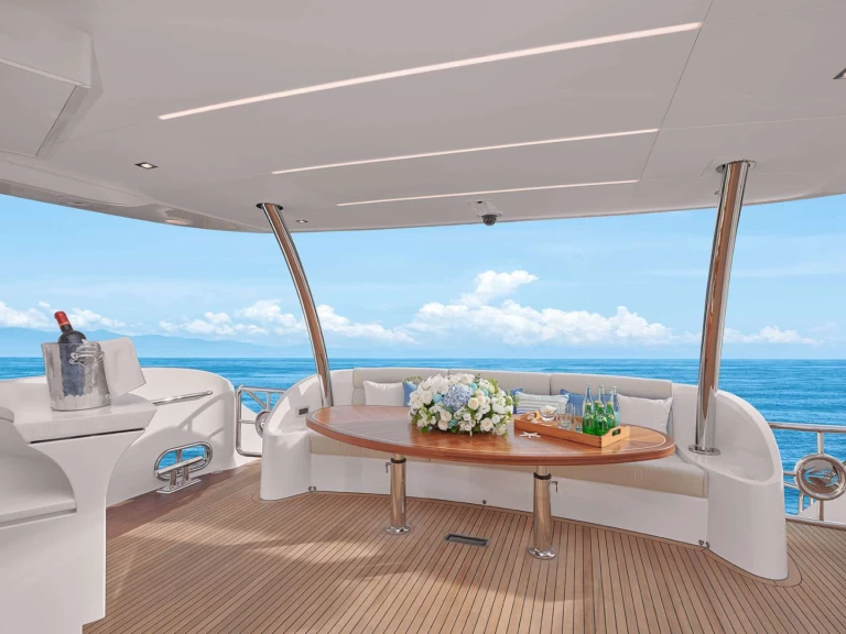 Horizon Naya Maryn charter bareboat or captained in  Nassau