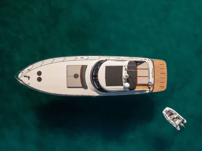 Luxury Yacht for rent Athens at the best price