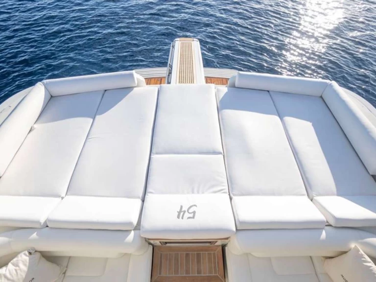 Boat rental Pershing LA KOUPETI in Kalo Livadi on Samboat