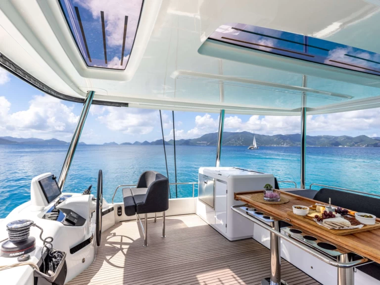 Boat rental Lagoon VALINOR - Summer in Athens on Samboat