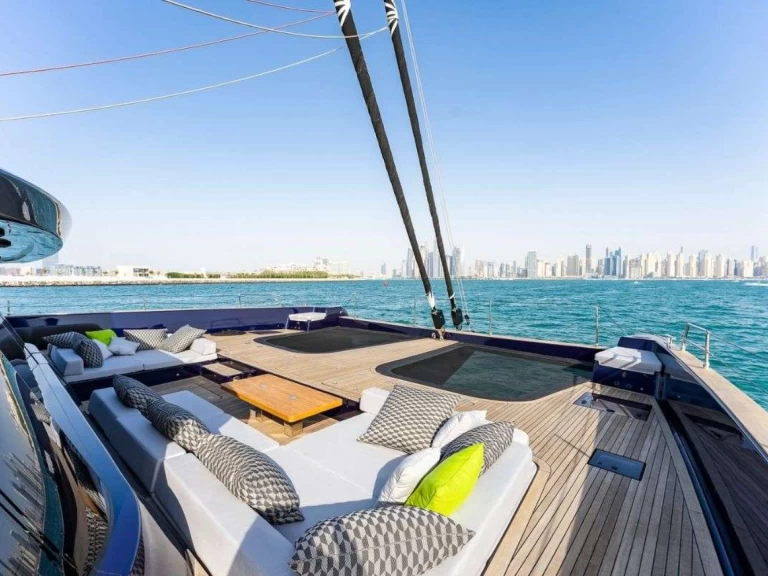 Bareboat Rental Luxury Yacht Sunreef with a boat licence