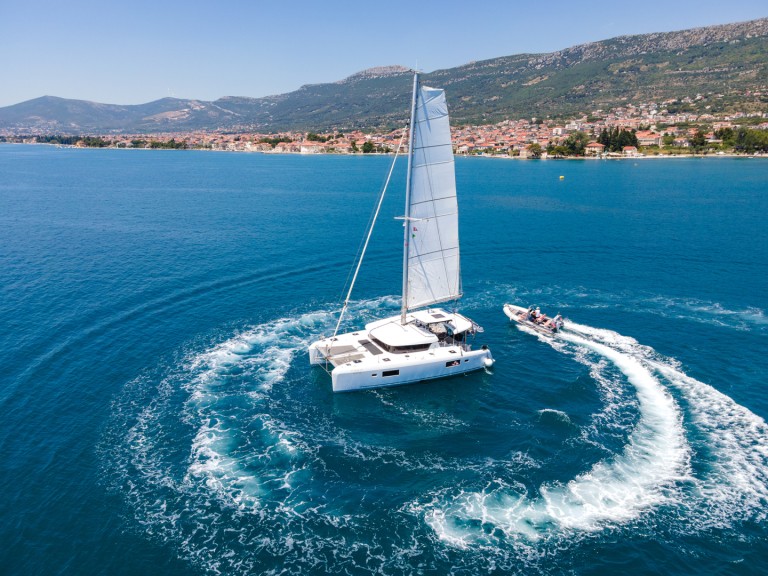 Bareboat Rental Catamaran Lagoon with a boat licence