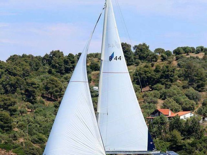 Sailboat rental with or without captain Bavaria Ávdira