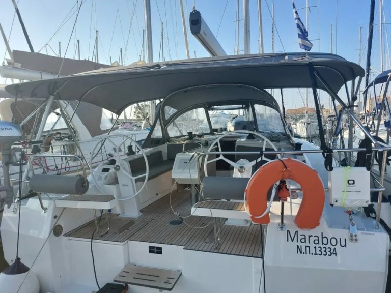 Rent a Bavaria Bavaria C42 Lefkáda