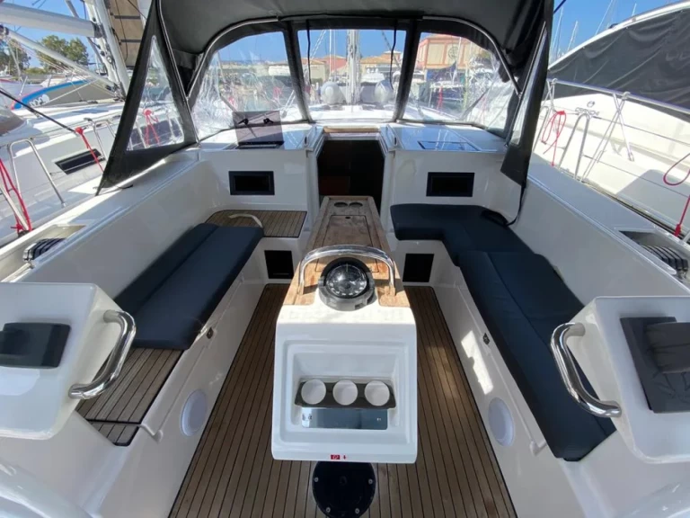 Bareboat Rental Sailboat Bavaria with a boat licence