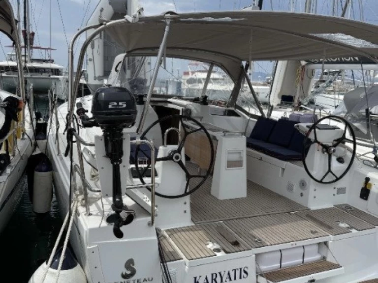 Bareboat Rental Sailboat Bénéteau with a boat licence