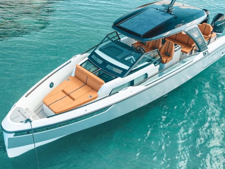 Boat rental Saxdor Saxdor 320 GTO in Sukošan on Samboat