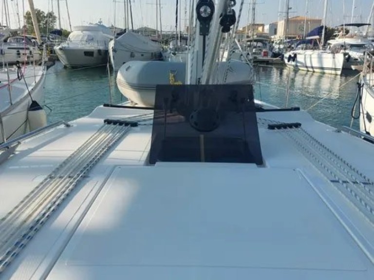 Rent a Bavaria Bavaria C42 Lefkáda