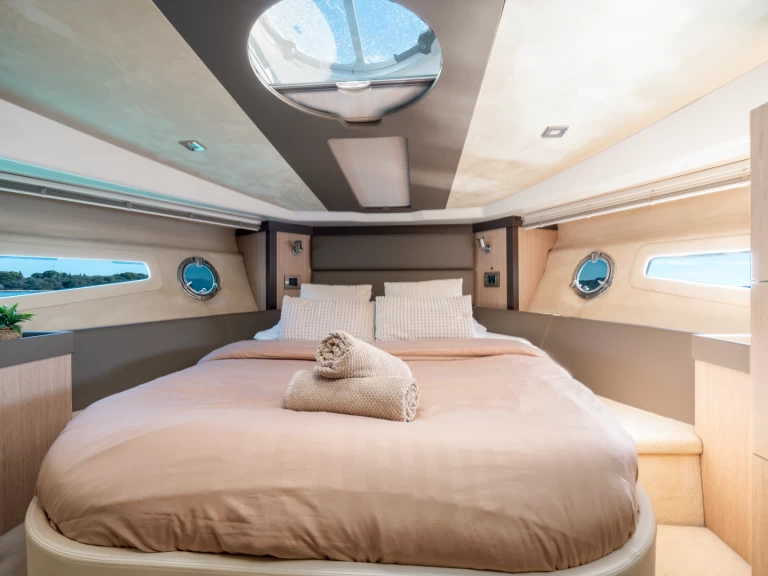 Yacht charter Kaštel Gomilica cheap Cranchi M44 HT