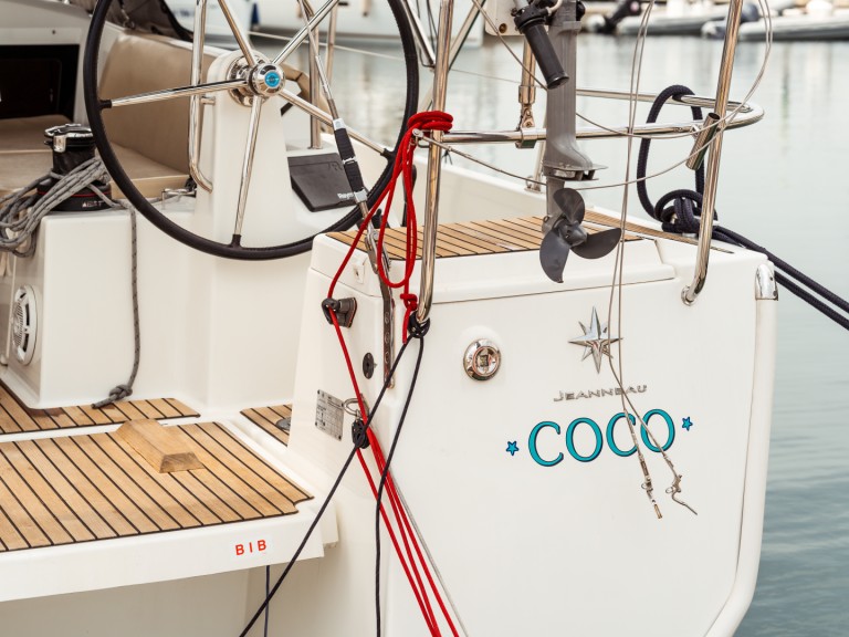 Boat rental Jeanneau Sun Odyssey 440 in Olbia on Samboat