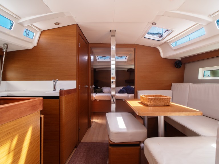 Yacht charter Olbia cheap Sun Odyssey 440