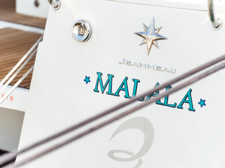 Bareboat Rental Sailboat Jeanneau with a boat licence