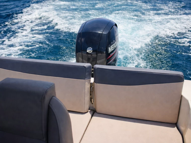 Rent a Quicksilver Activ 605 Sundeck Mandelieu-la-Napoule