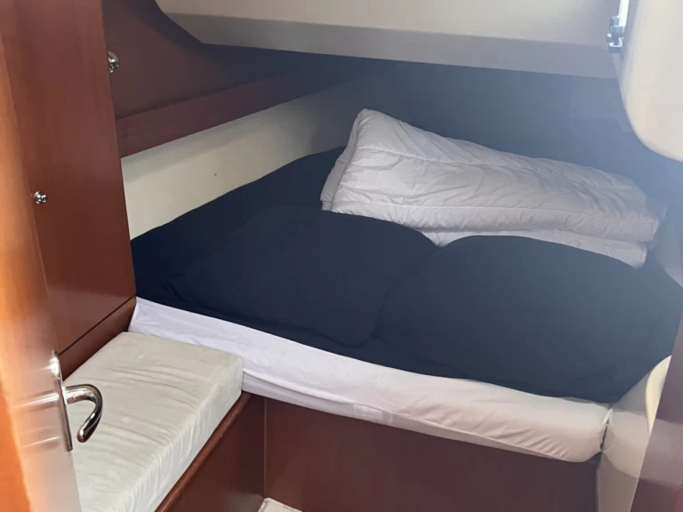 Boat rental Dufour Dufour 44 Performance in Le Cap d'Agde on Samboat