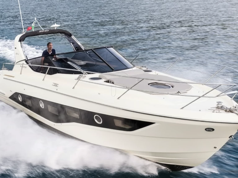 Rent a Cranchi Z 35 Sorrento