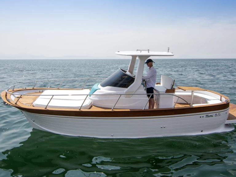 Boat rental Mimi 8.5 WA in Sorrento on Samboat