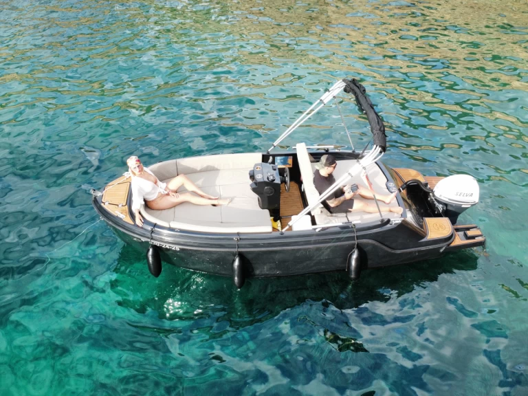 Motorboat rental in San Antonio Port - Mareti Open 500 Classic