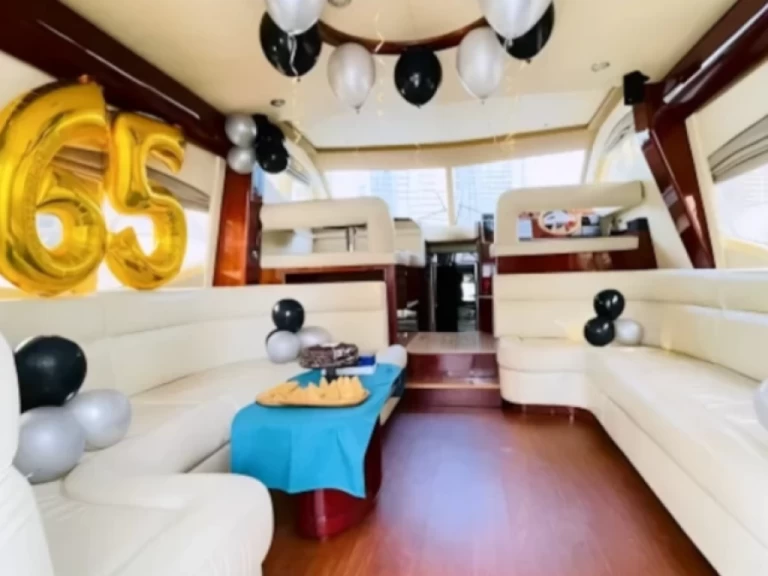 Rent a Majesty Yachts 50 Dubai Marina
