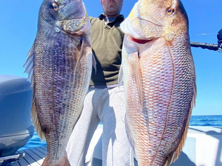 Motorboat rental with or without captain Saver 33 Marina di Portisco