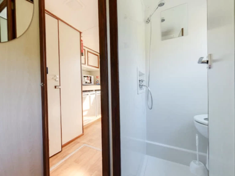 Motorboat rental in Tannay - Le Boat Continentale