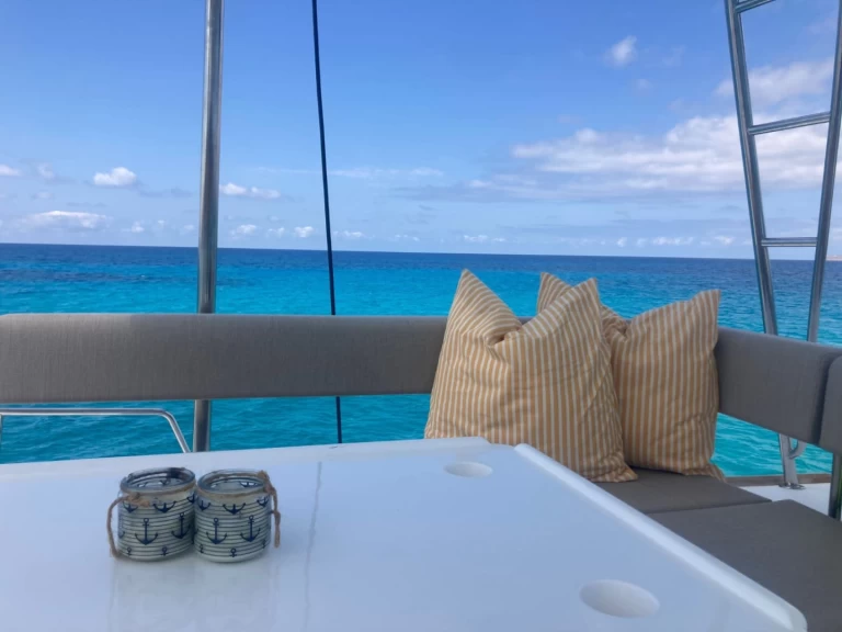 Yacht charter Ibiza Magna cheap Bali 4.6