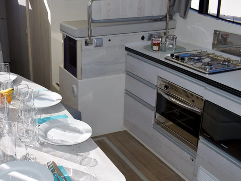 Boat rental Le Boat Horizon 4 in Homps on Samboat