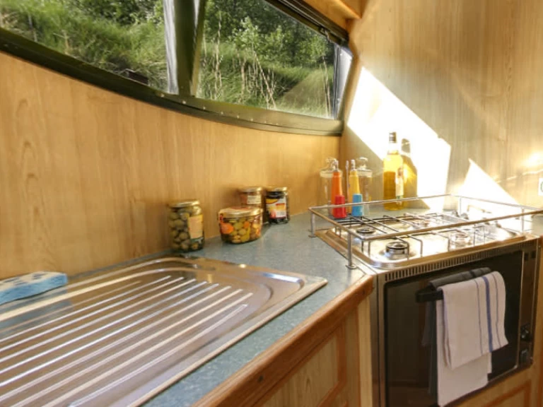 Motorboat rental in Portiragnes - Le Boat Caprice