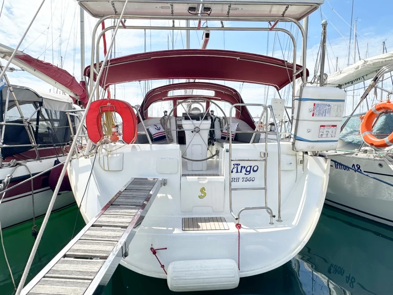 Sailboat rental in Kallithea - Bénéteau Oceanis 393 Clipper