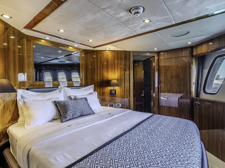 Yacht charter Trogir cheap Sunseeker Yacht 34M