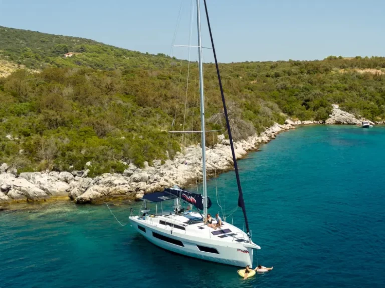 Bareboat Rental Sailboat Dufour with a boat licence