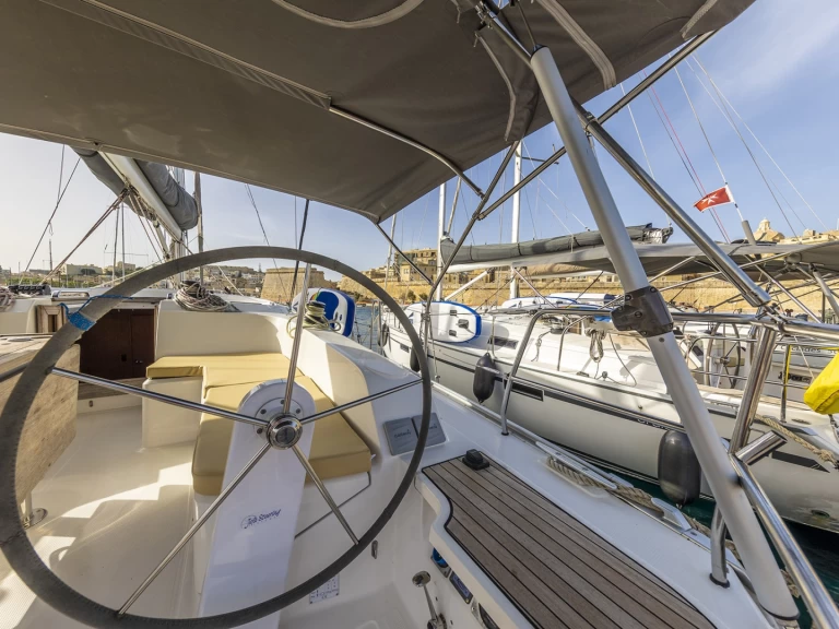 Yacht charter Kalkara cheap Cruiser 46