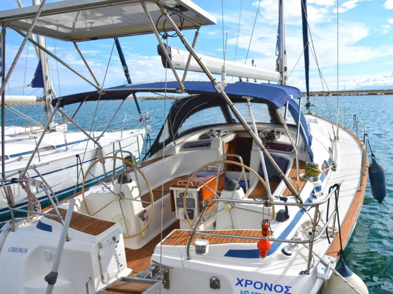 Sailboat rental in Ávdira - Bavaria Cruiser 46