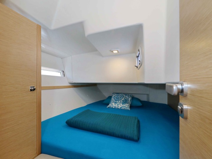 Yacht charter Castiglioncello cheap More 40