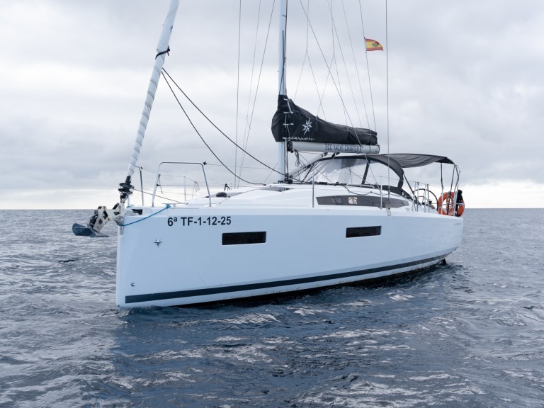 Sailboat for rent Palma de Mallorca at the best price