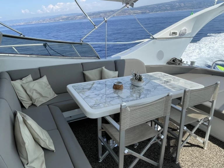 Yacht charter Salerno cheap Mangusta 65