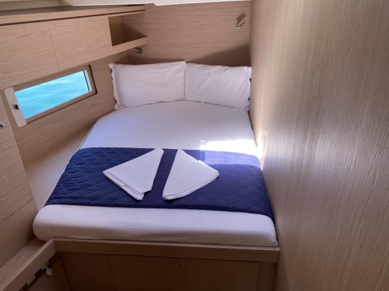 Boat rental Bénéteau Oceanis 51.1 in Salerno on Samboat