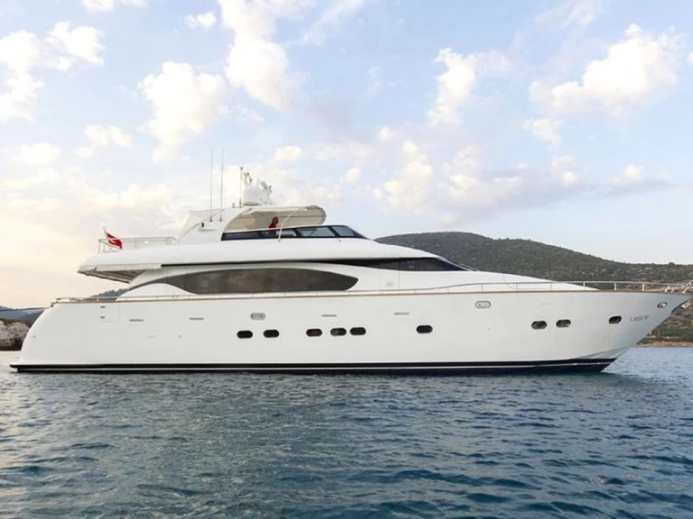Rent a Luxury Yacht  2006 Bodrum