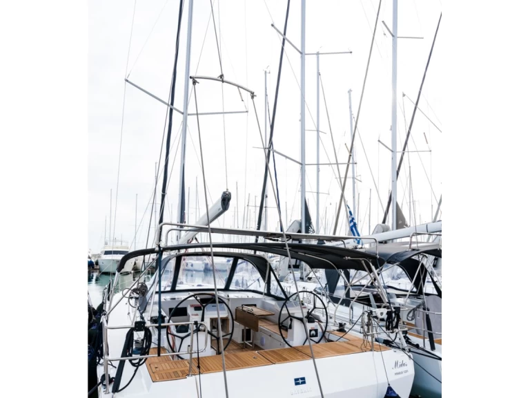 Sailboat rental with or without captain Bavaria Tourlos