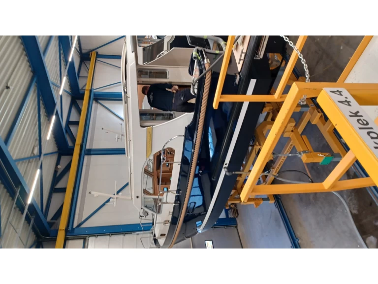 Bareboat Rental Motorboat  with a boat licence