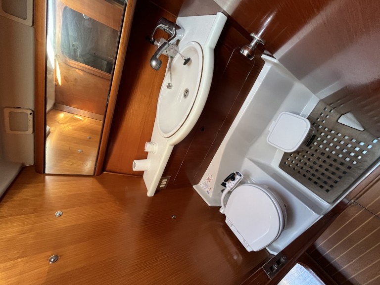 Yacht charter Palamós cheap Grand Soleil 45