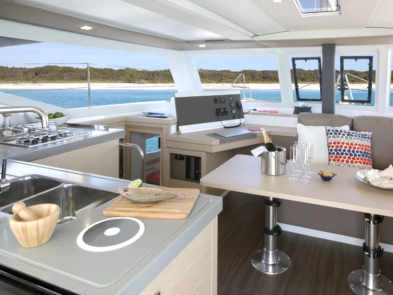 Boat rental Fountaine Pajot Lucia 40 in Palamós on Samboat