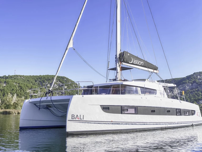 Bali Bali 4.2 charter bareboat or captained in  Skradin